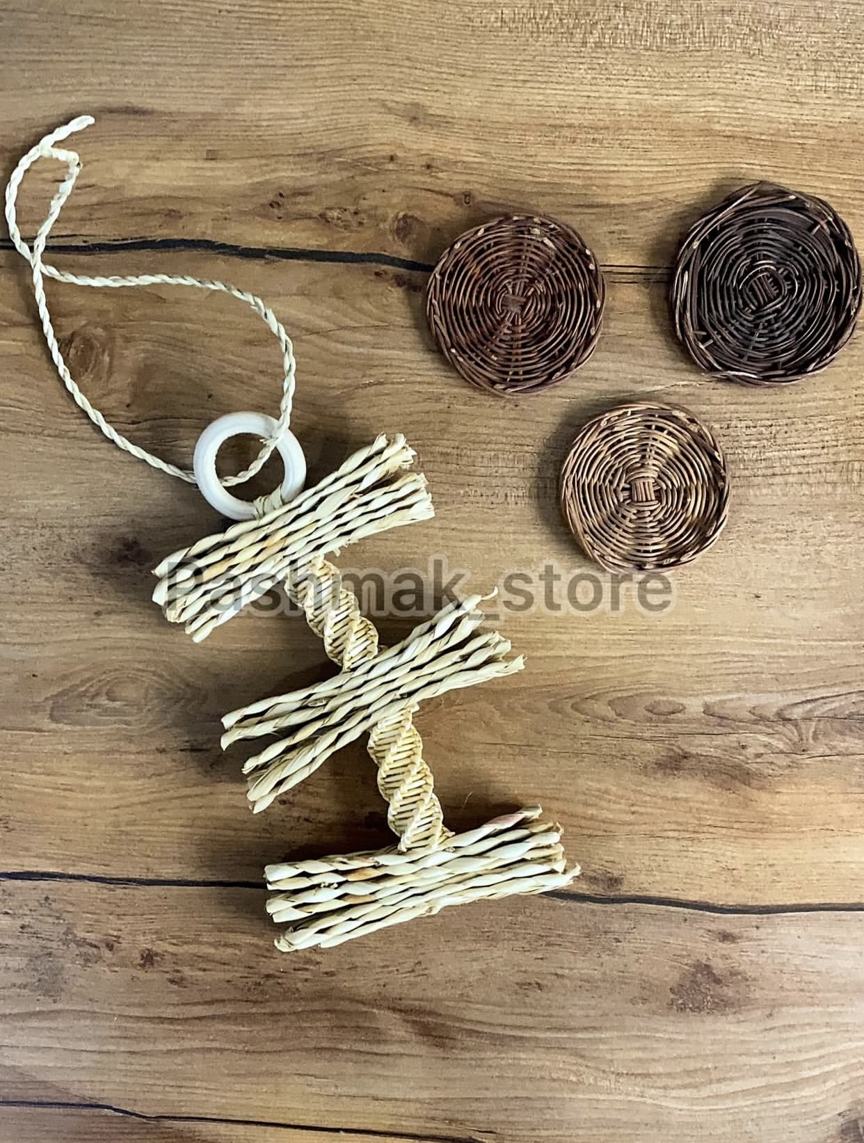 اسباب بازی حصیری آویزی خرگوش و طوطی مدل آویز نردبانی حصیری
