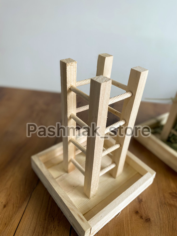 اسباببازی خرگوش مدل علوفهبند نردبانی چوبی