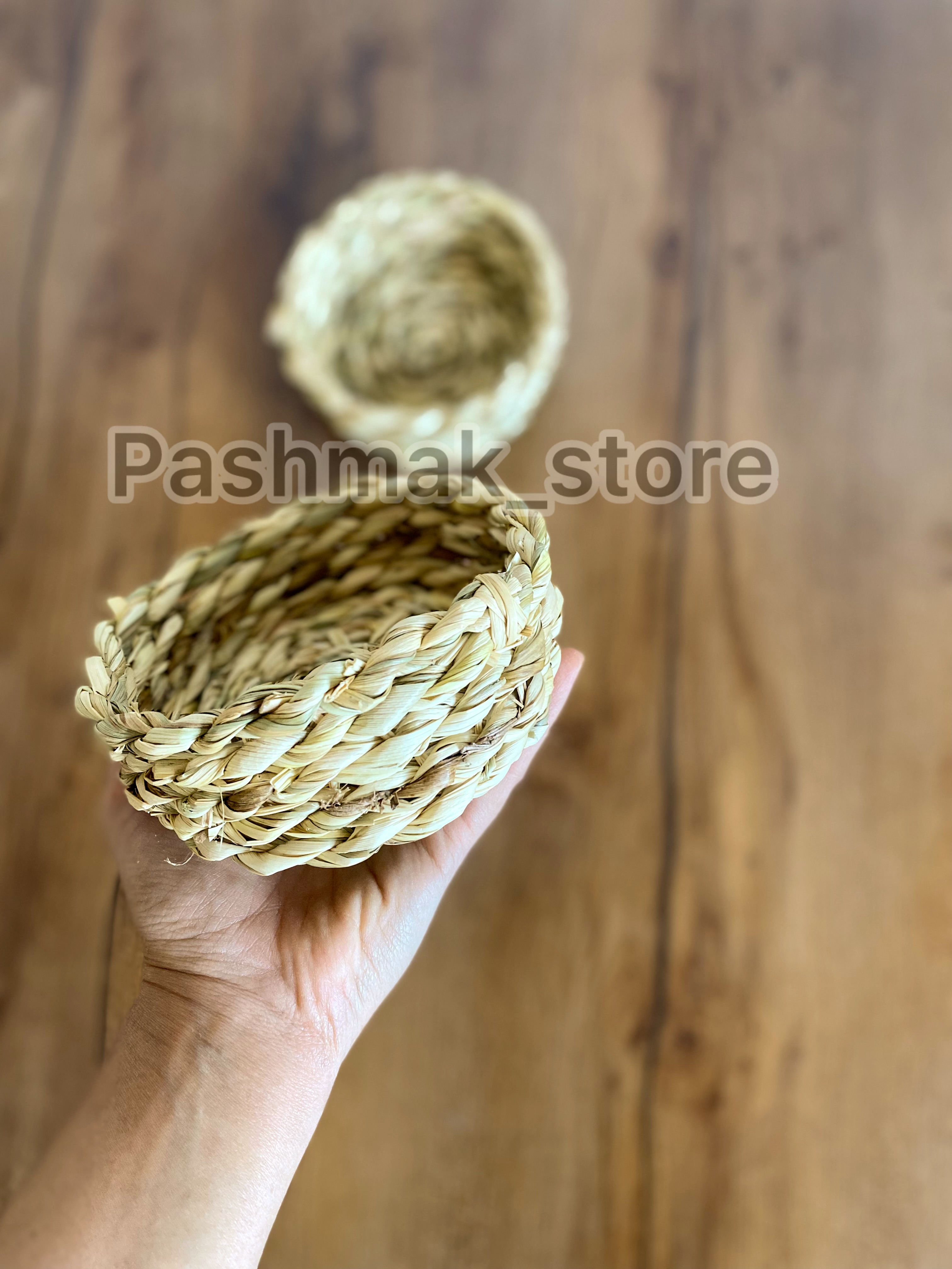 ظرف غذای خرگوش مدل کاسه حصیری کوچک
