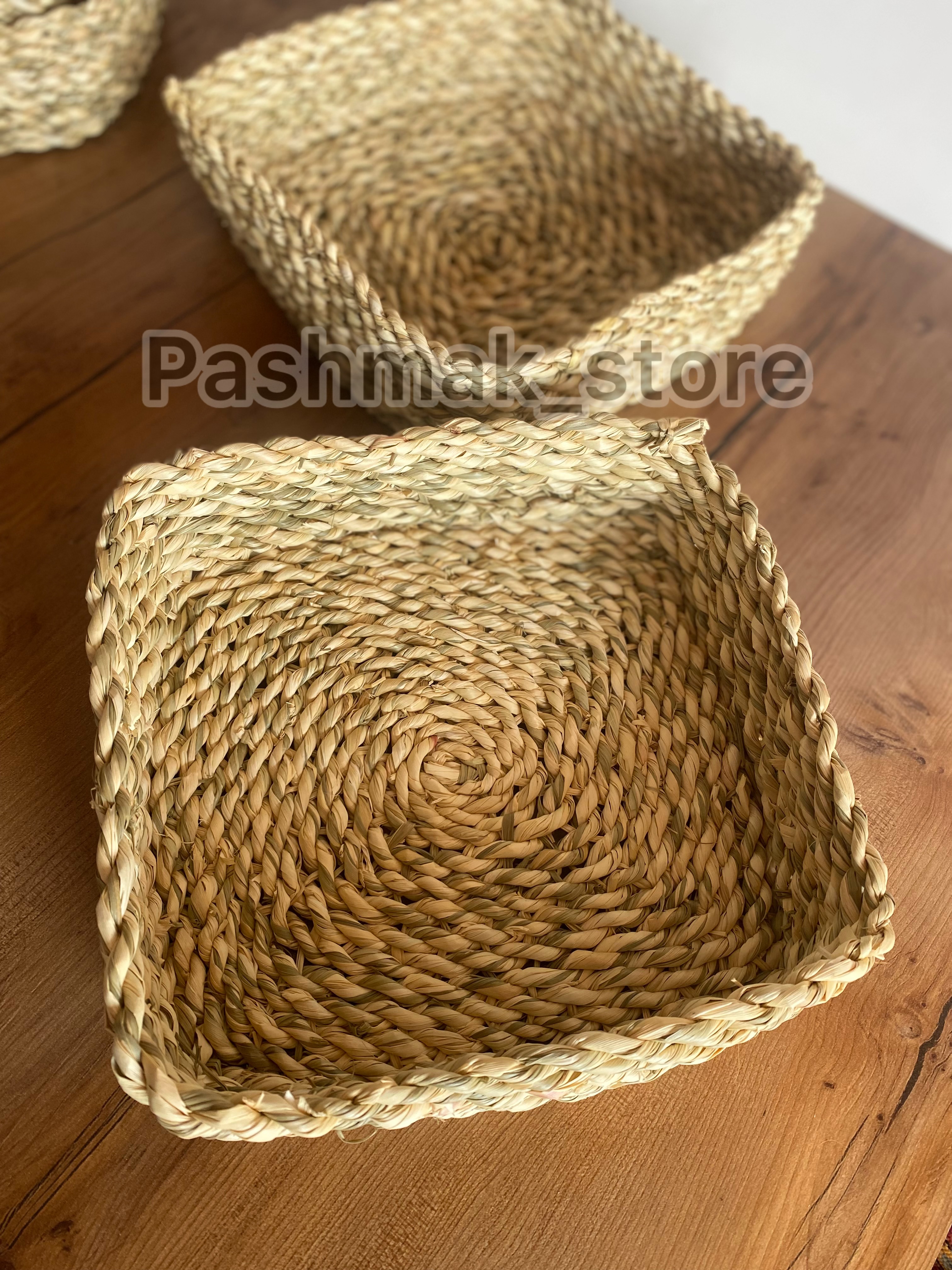 ظرف غذای خرگوش مدل سبد ۲۵ سانتی مربع حصیری